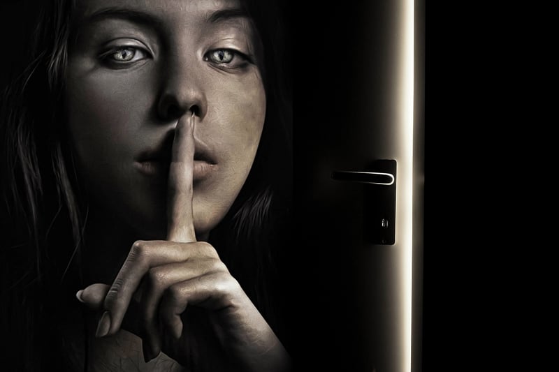 Secret Exposés